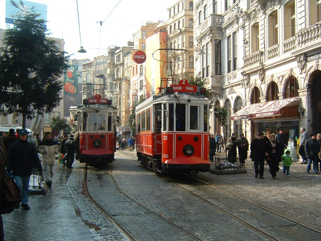 اسطنبول نبذة شارع الاستقلال